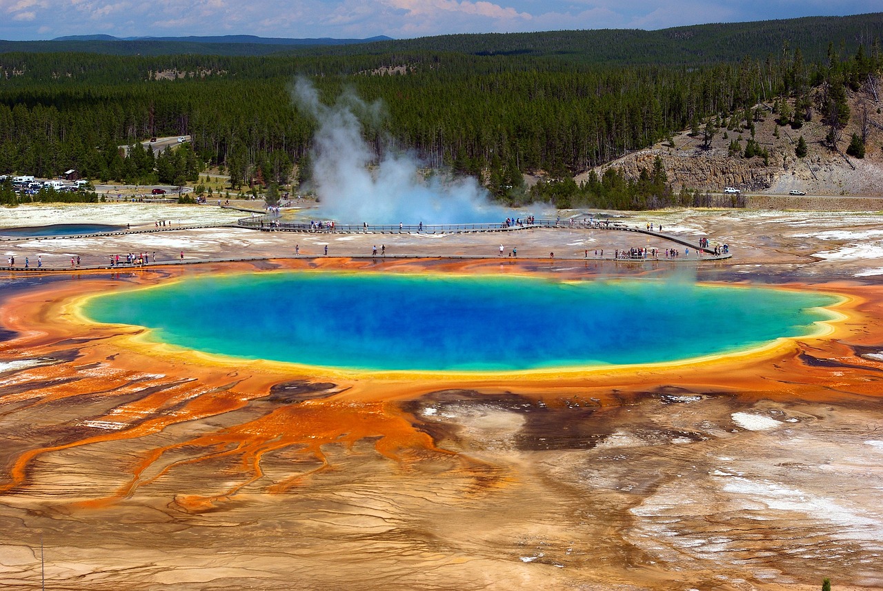 Best time to visit yellowstone national park